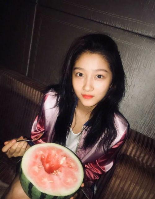 娱乐圈吃瓜照片模板图片,明星真实生活幕后曝光，吃瓜照片带你一探究竟！